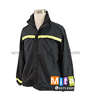 畢業帽/ 呔/ 圍裙/ T恤/ 衛衣/ 外套/ 風褸/ 襪/ 絲巾