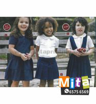 畢業帽/ 呔/ 圍裙/ T恤/ 衛衣/ 外套/ 風褸/ 襪/ 絲巾